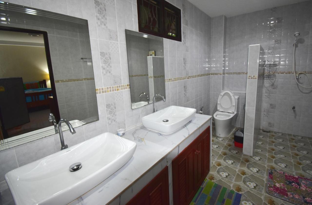 Kate House Bangsaphan Банґсапхан Екстер'єр фото
